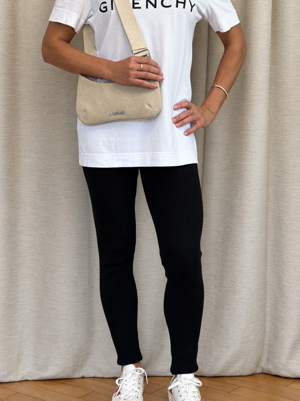 ✨authentic✨ Jacquemus Small Beige Shoulder Bag with Wide Strap Gros geains